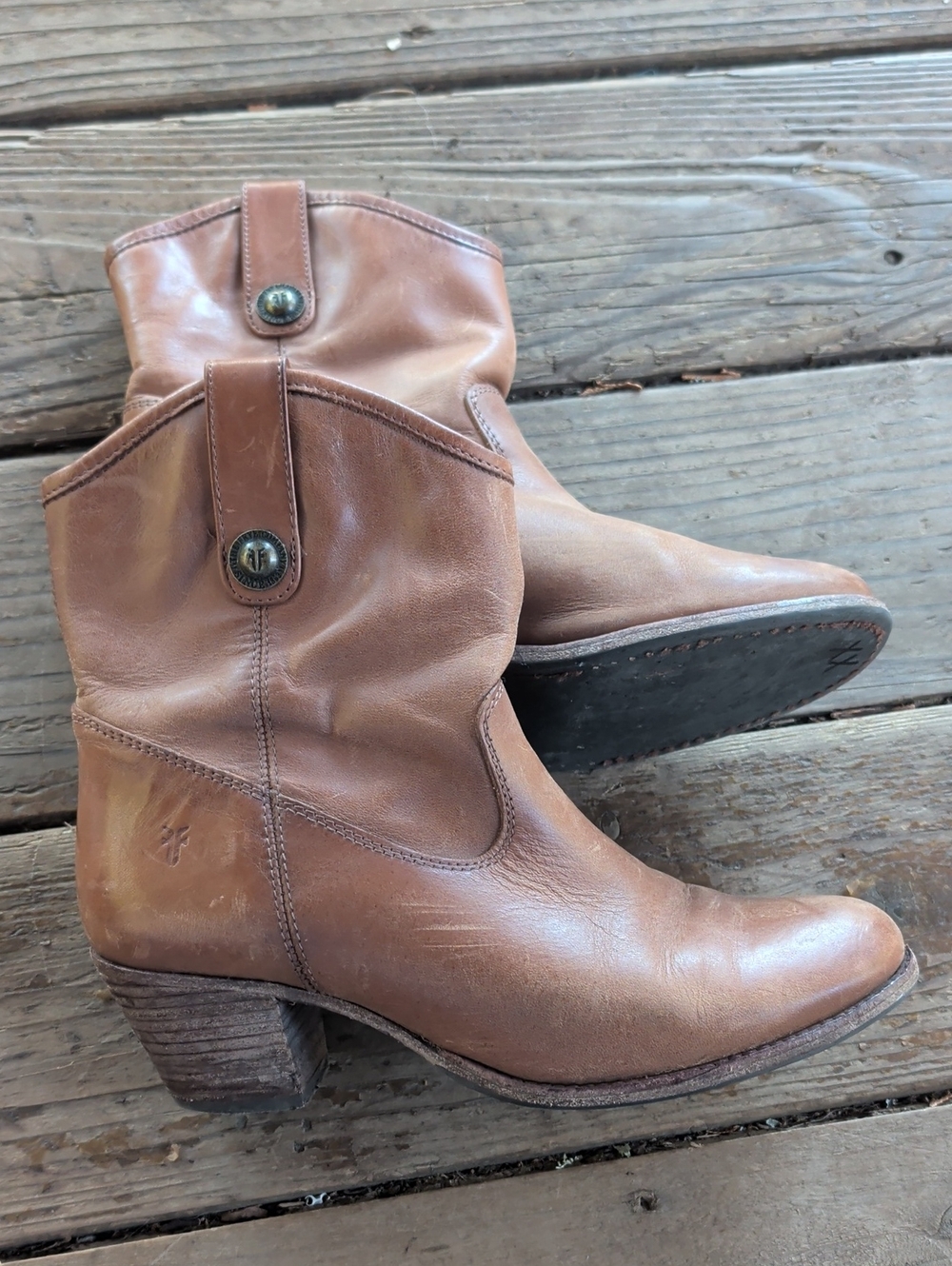 Frye Jackie Button Short Women's Brown Leather Heel Boots